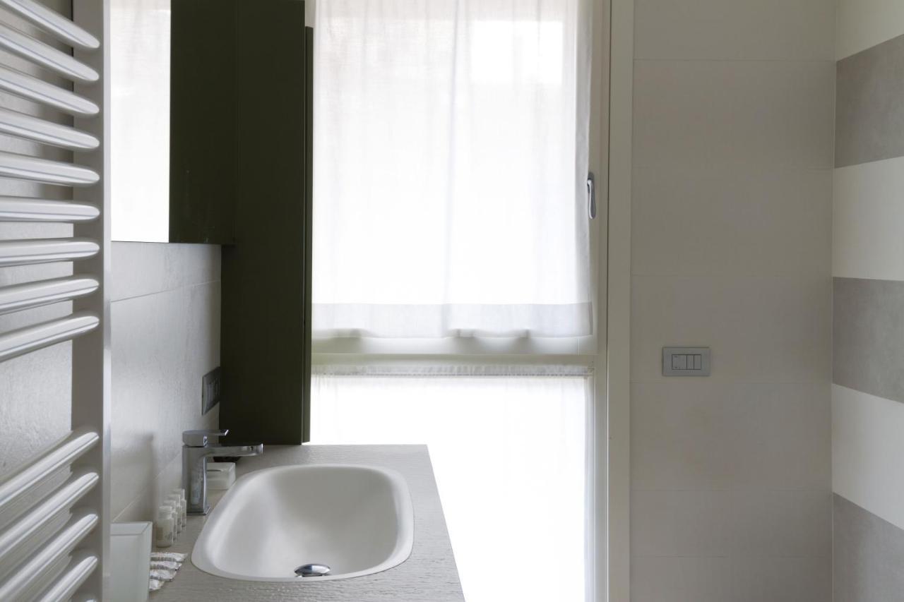 Joivy Stylish 1-Bedroom Flat Милано Екстериор снимка