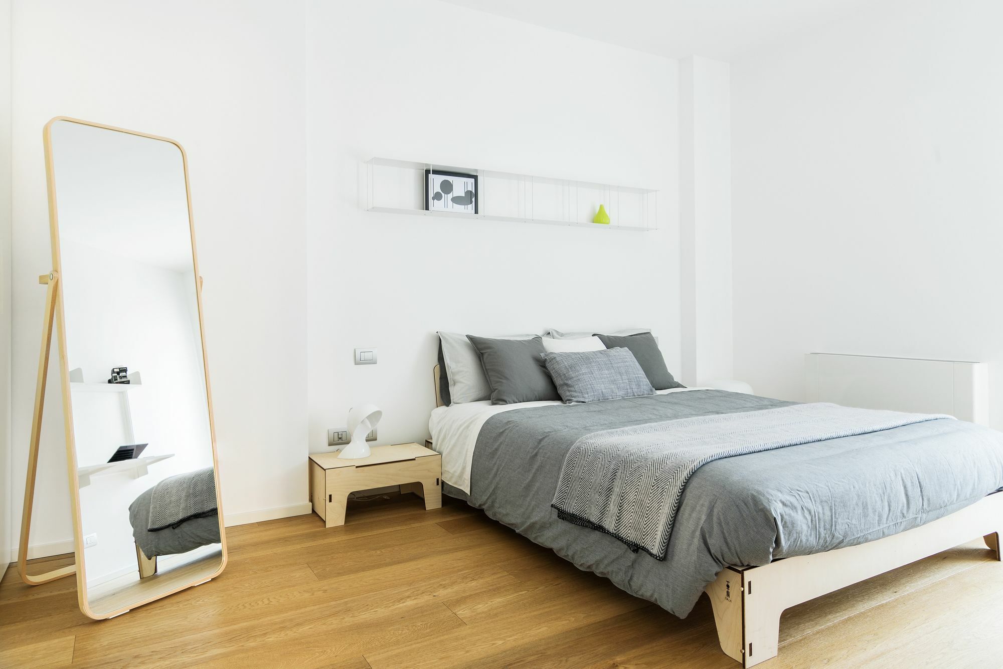 Joivy Stylish 1-Bedroom Flat Милано Екстериор снимка