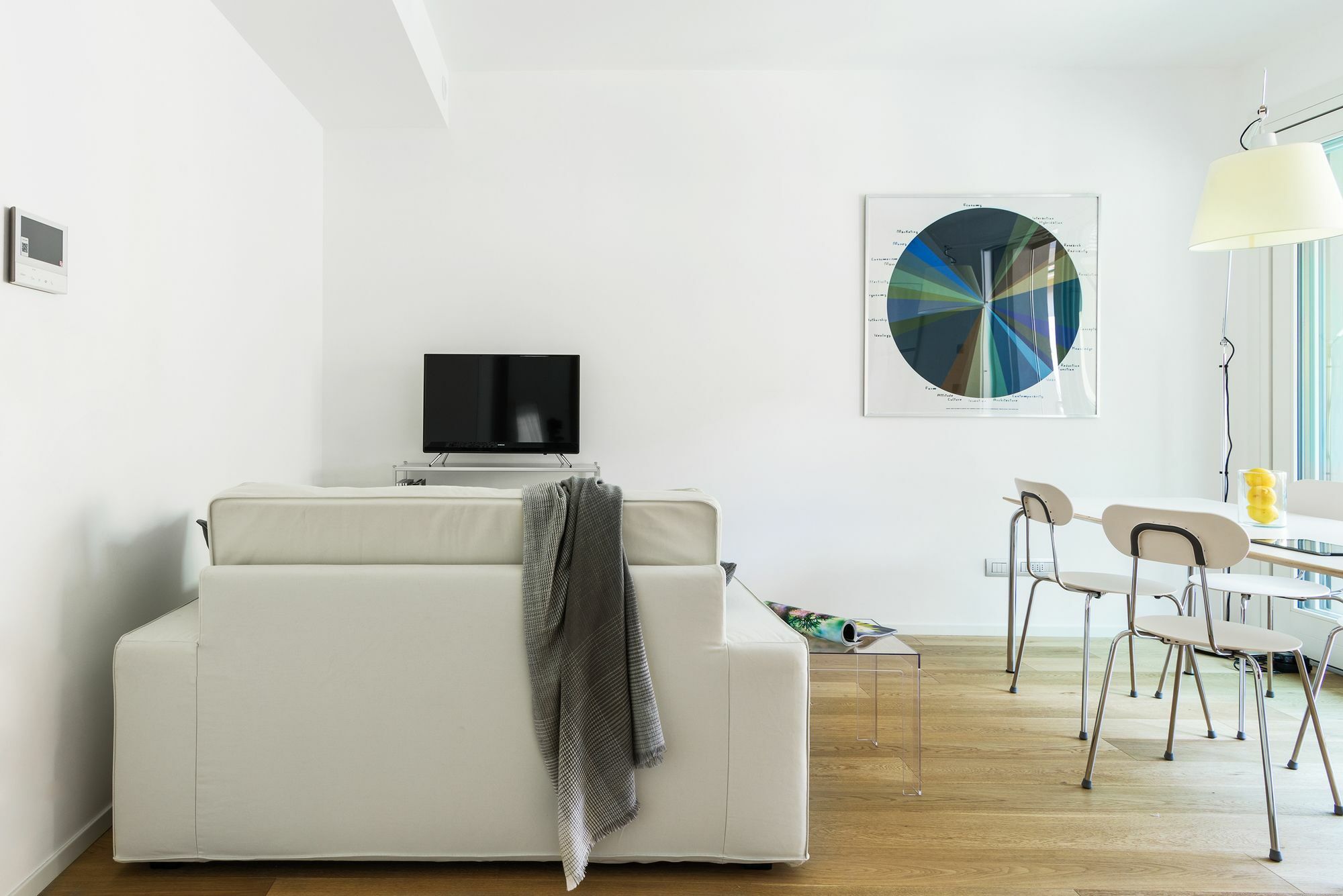 Joivy Stylish 1-Bedroom Flat Милано Екстериор снимка