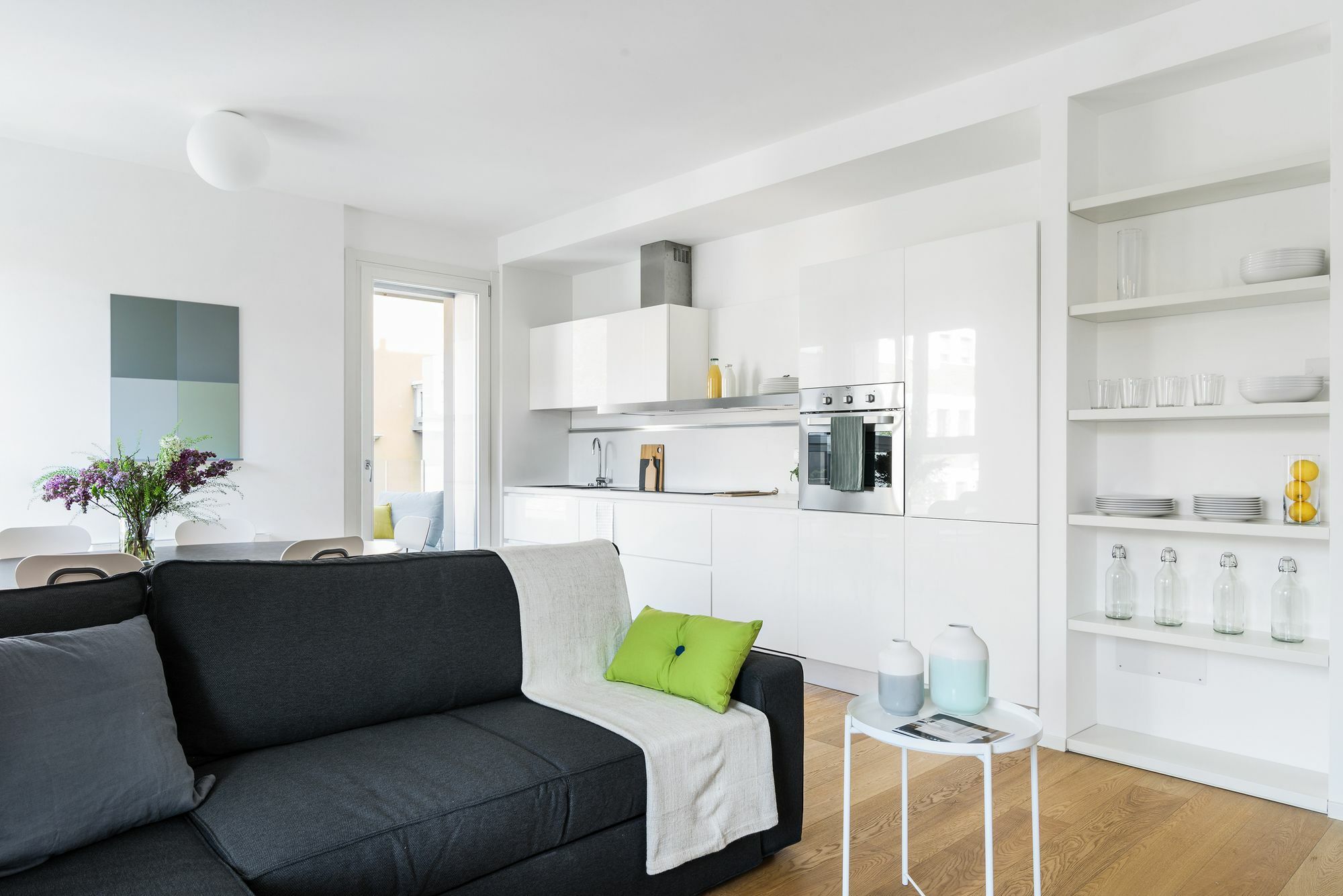 Joivy Stylish 1-Bedroom Flat Милано Екстериор снимка