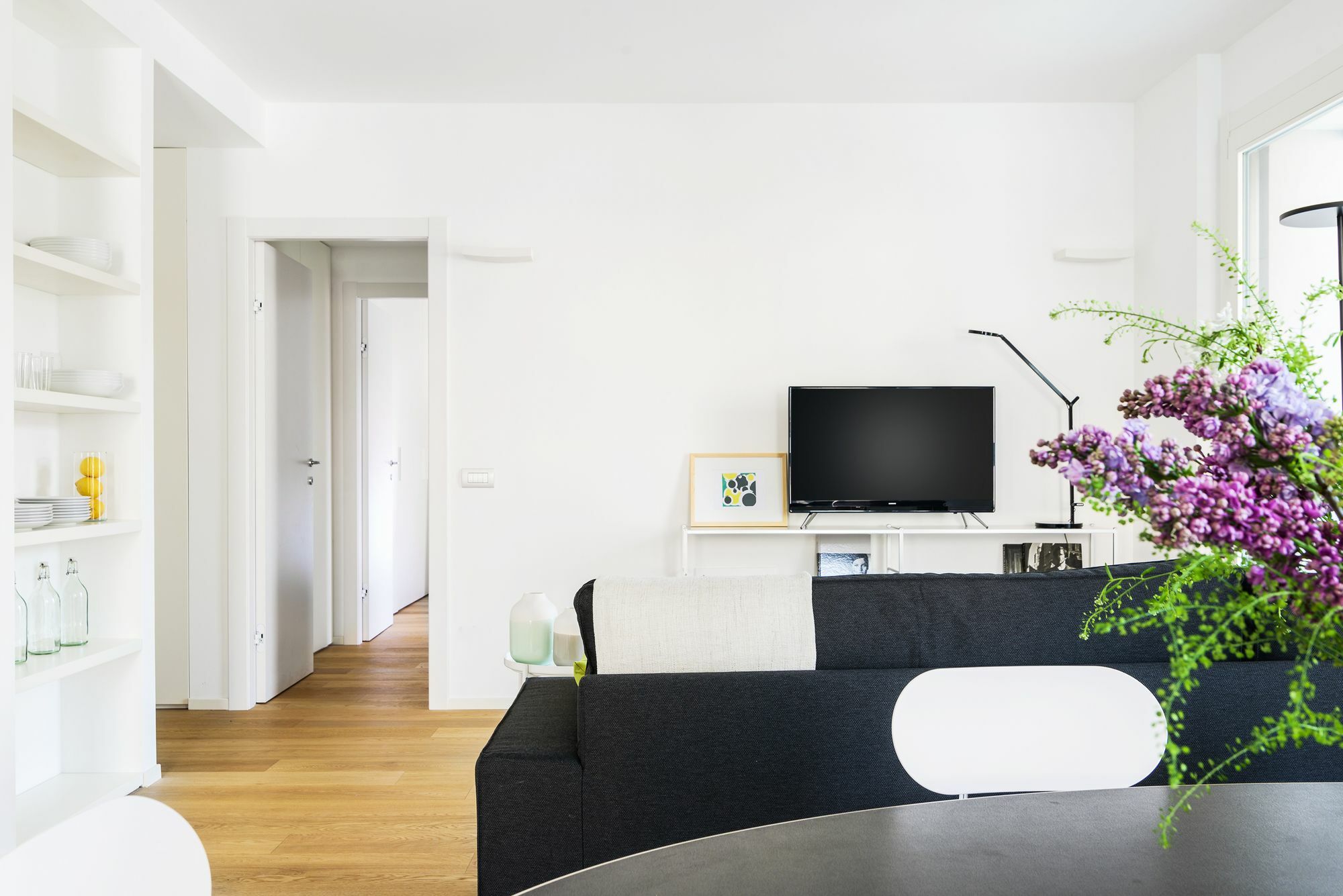 Joivy Stylish 1-Bedroom Flat Милано Екстериор снимка