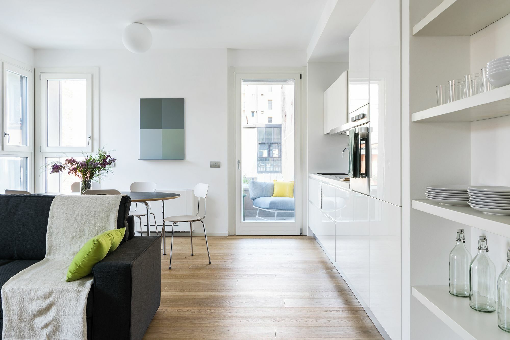 Joivy Stylish 1-Bedroom Flat Милано Екстериор снимка