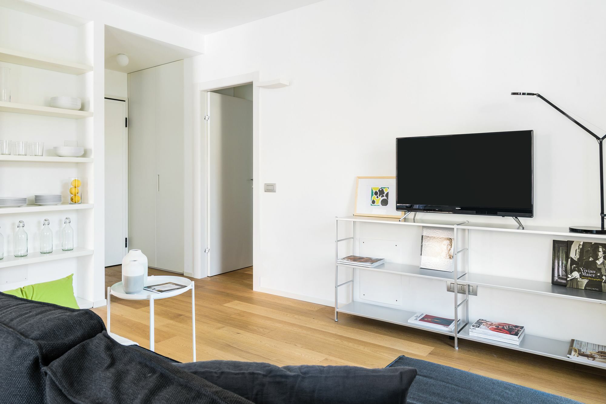 Joivy Stylish 1-Bedroom Flat Милано Екстериор снимка