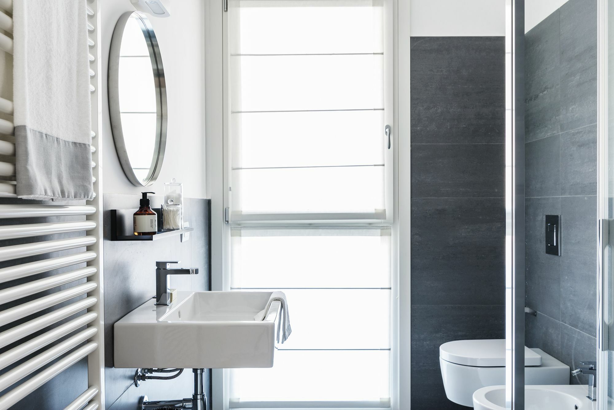 Joivy Stylish 1-Bedroom Flat Милано Екстериор снимка