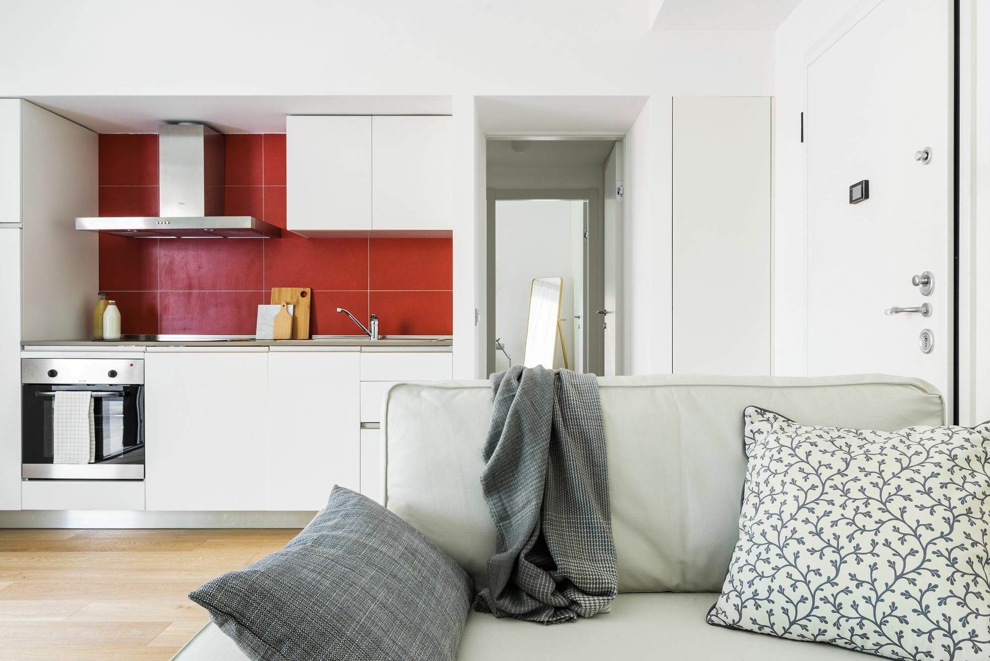 Joivy Stylish 1-Bedroom Flat Милано Екстериор снимка