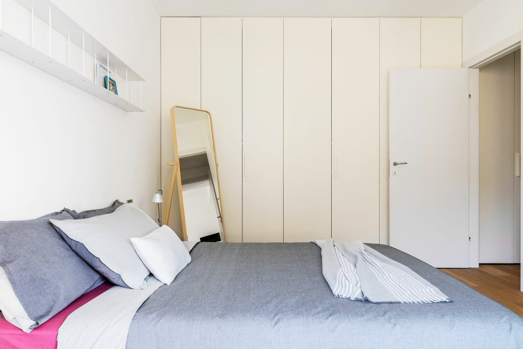 Joivy Stylish 1-Bedroom Flat Милано Екстериор снимка