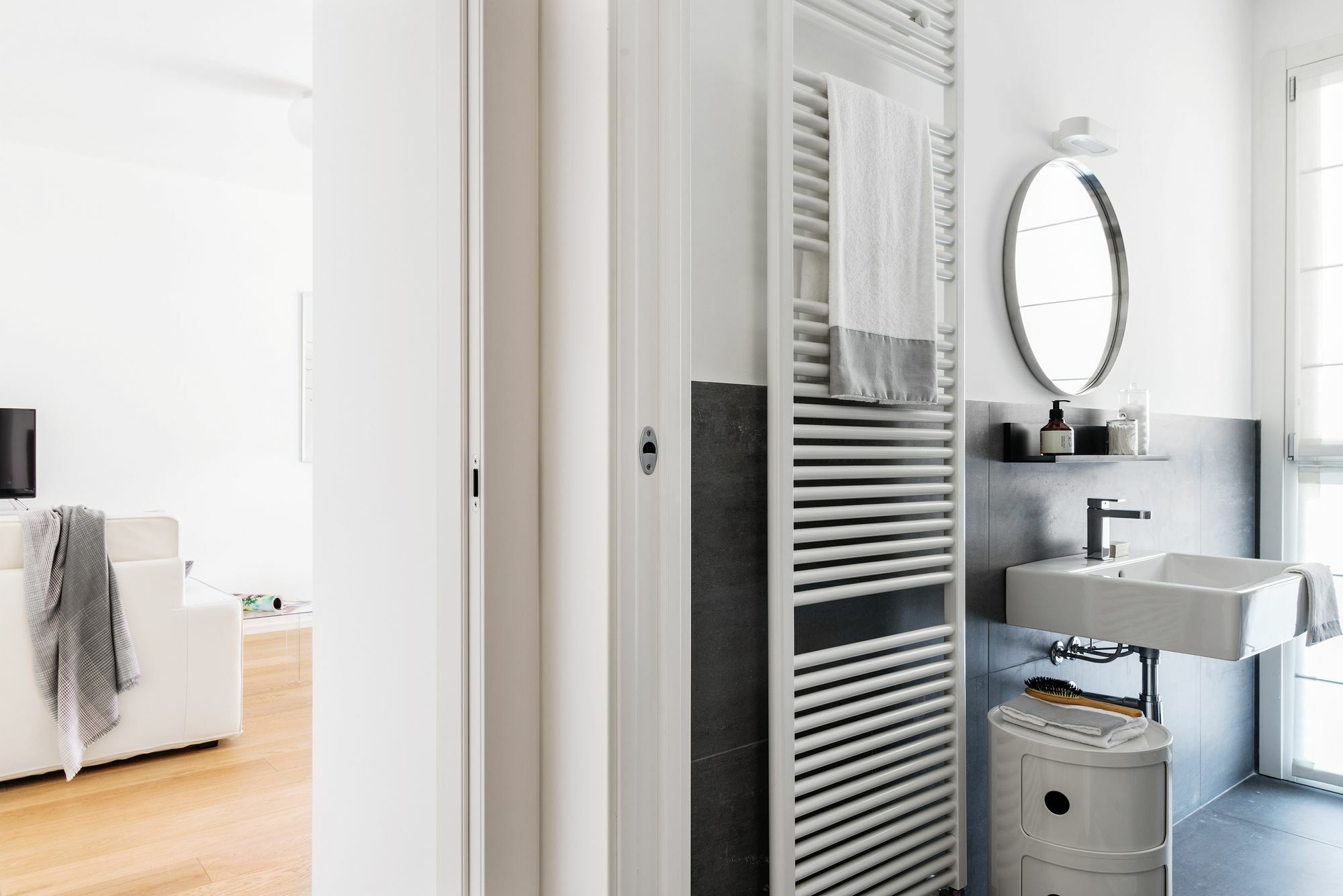 Joivy Stylish 1-Bedroom Flat Милано Екстериор снимка